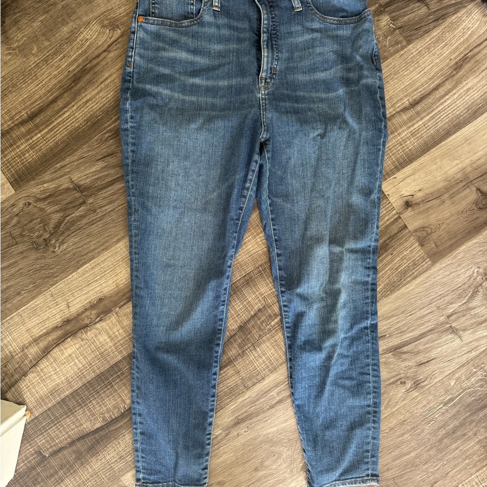 Curvy High Rise Skinny Crop women’s blue jeans